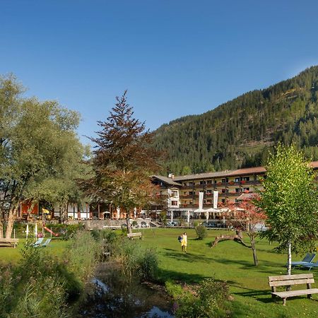 Lacus Hotel Am See Weissensee Ngoại thất bức ảnh