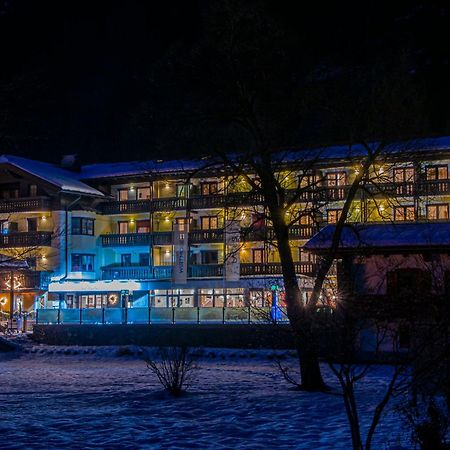 Lacus Hotel Am See Weissensee Ngoại thất bức ảnh